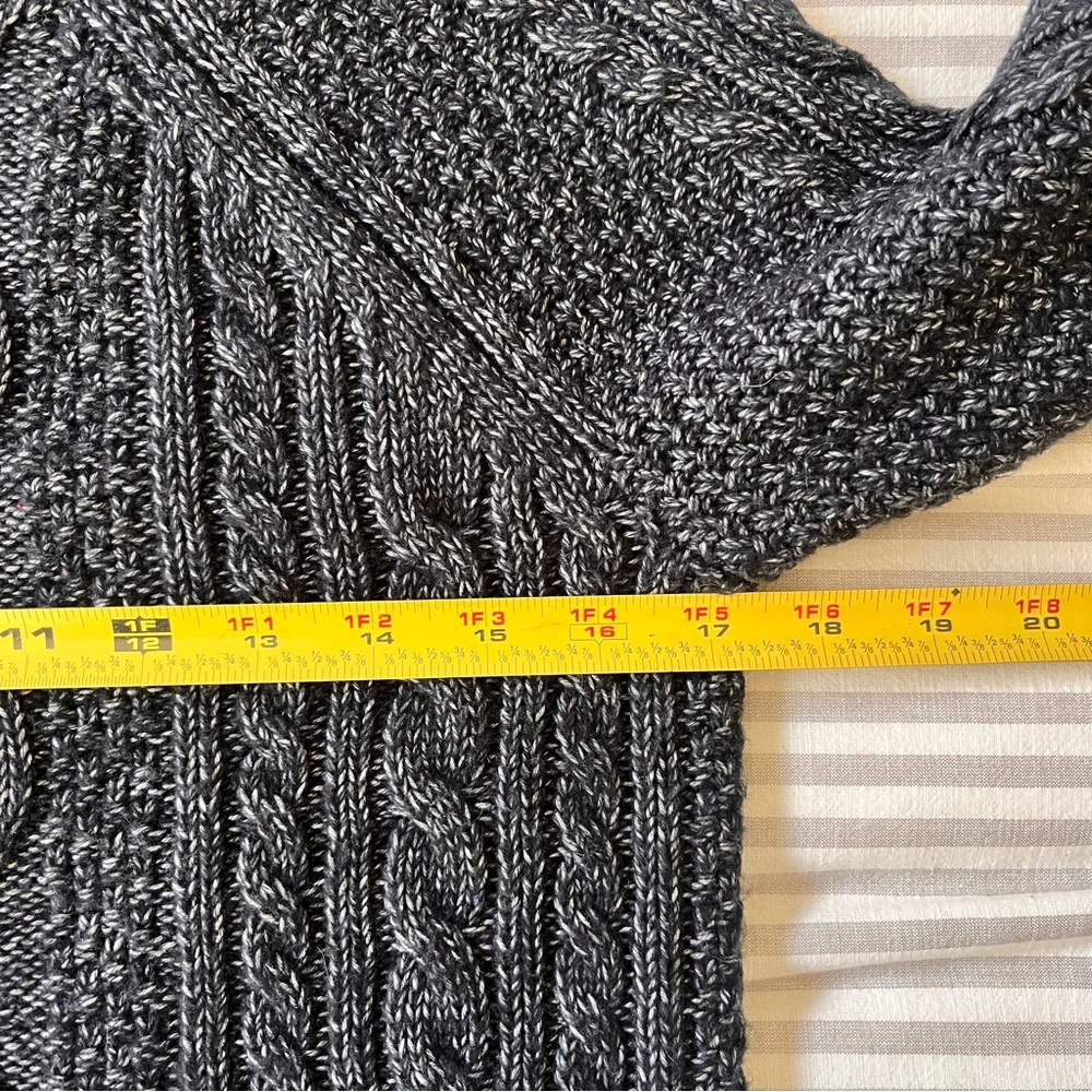 Abercrombie & Fitch Cable Knit Mock Neck Sweater - Picture 10 of 11